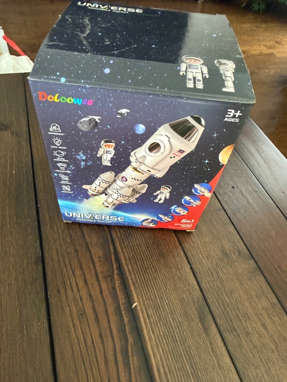 Dolowee 5 In 1 Retachable Rocket New Open Box